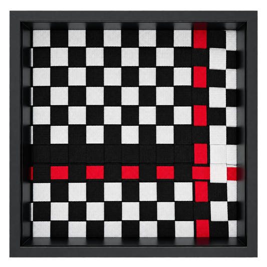 Red Chess - Handgewebtes Wandbild im schwarzen Objektrahmen, 35x35 cm