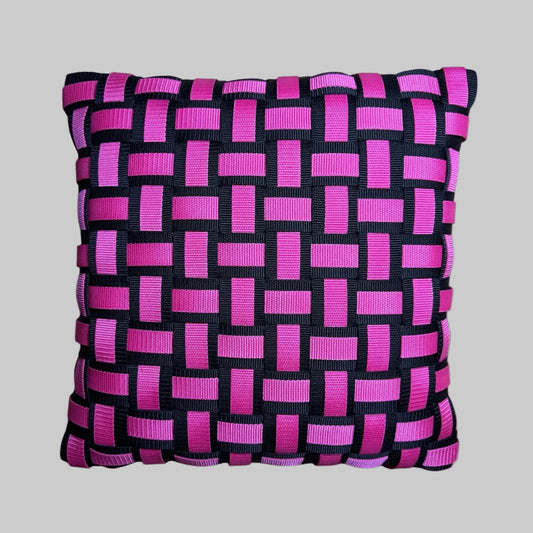 02 HOT POP Schwarz & Pink l Kissenbezug - WOOVE