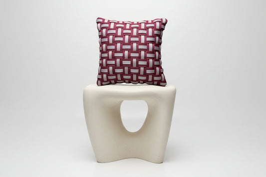 WOOVE Handgewebtes Designer-Kissen  - Grid Ästhetik in Bordeaux & Rosebeige / Kissenbezug - WOOVE
