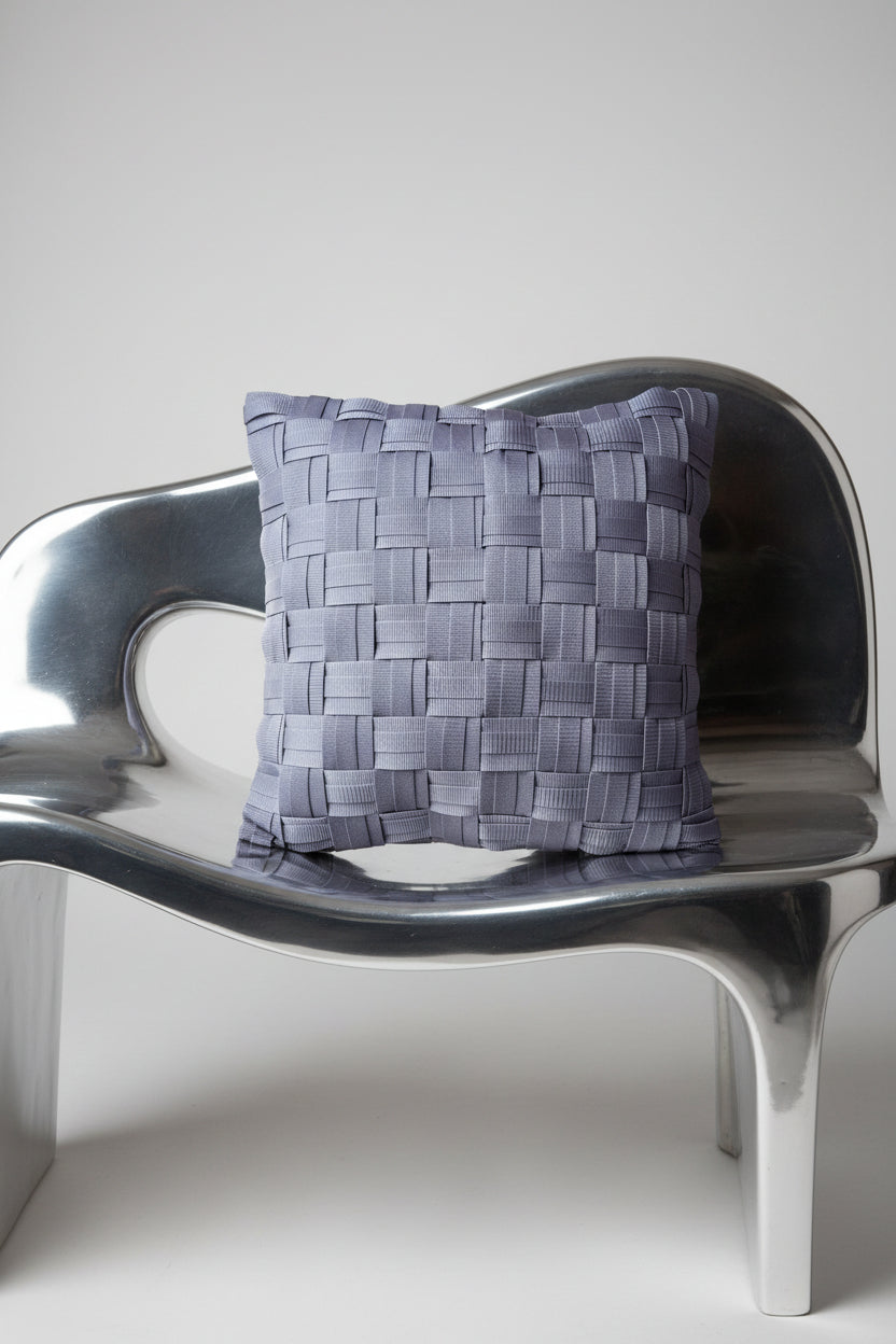 Fjord - Handgewebtes Design-Kissen / Dove Blue