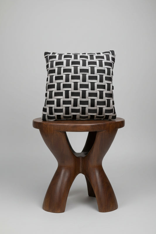 Nola - Handgewebtes Design-Kissen / Blush Sand & Espresso