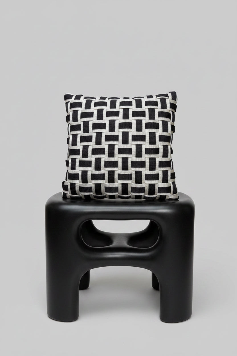 Black & White - Handgewebtes Design-Kissen