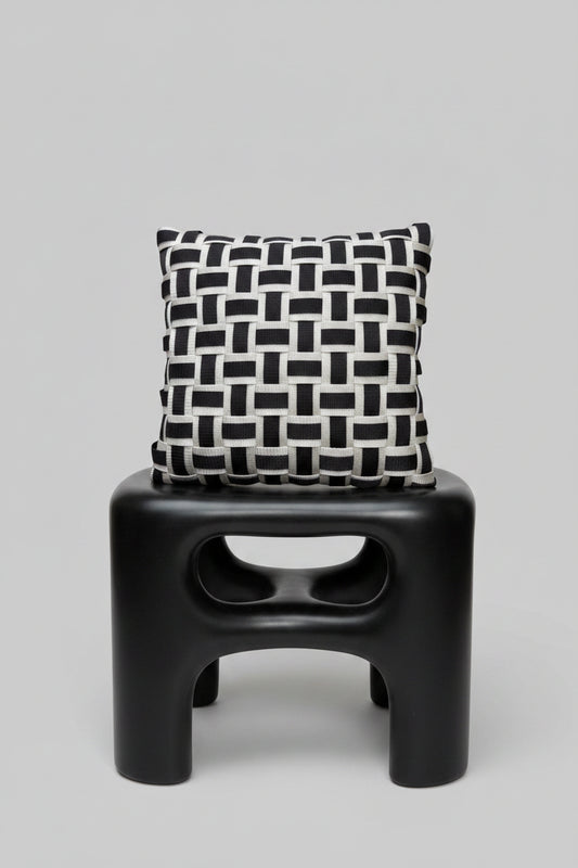 Black & White - Handgewebtes Design-Kissen
